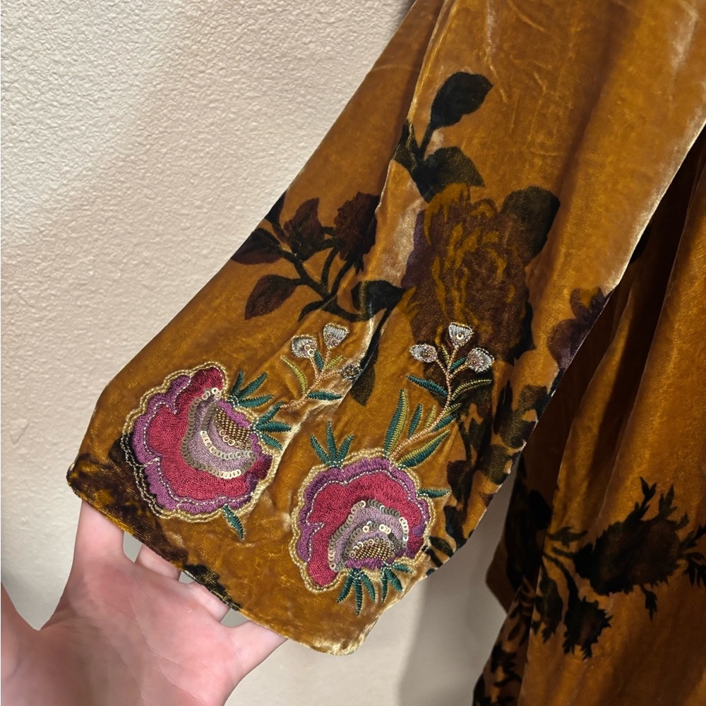 Sundance Velvet Floral Open Kimono in Mustard and Pink - Picture 6 of 9
